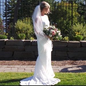 Laudae Kloof wedding dress size 4